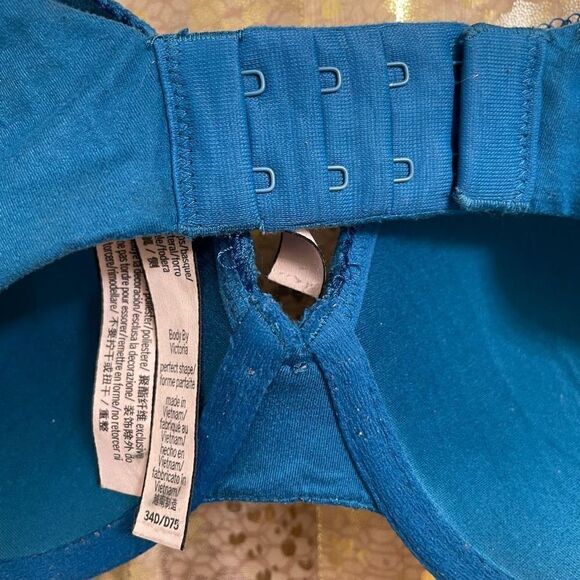 Victorias Secret Body By Victoria Perfect Shape Blue Lace Bra, 34D - Picture 5 of 6